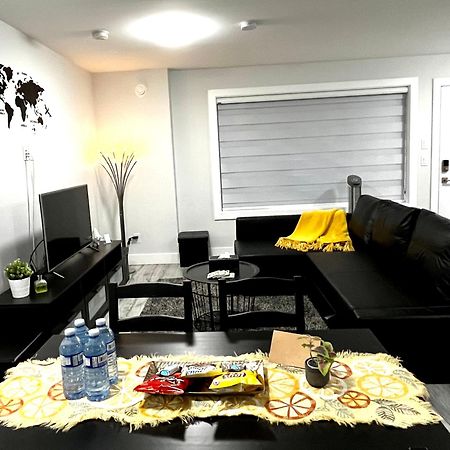 Luxurious & Stylish Two Bedroom Suite, Full Kitchen, Close To Vancouver Дельта Экстерьер фото