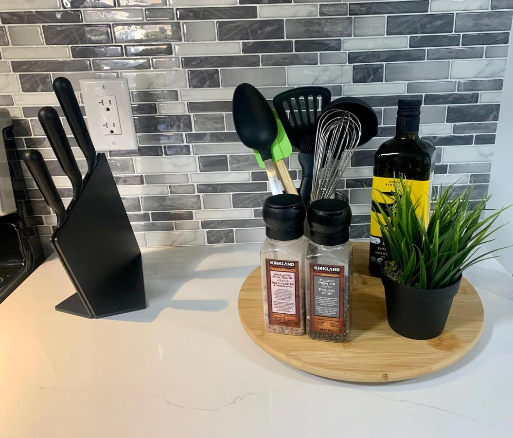 Luxurious & Stylish Two Bedroom Suite, Full Kitchen, Close To Vancouver Дельта Экстерьер фото